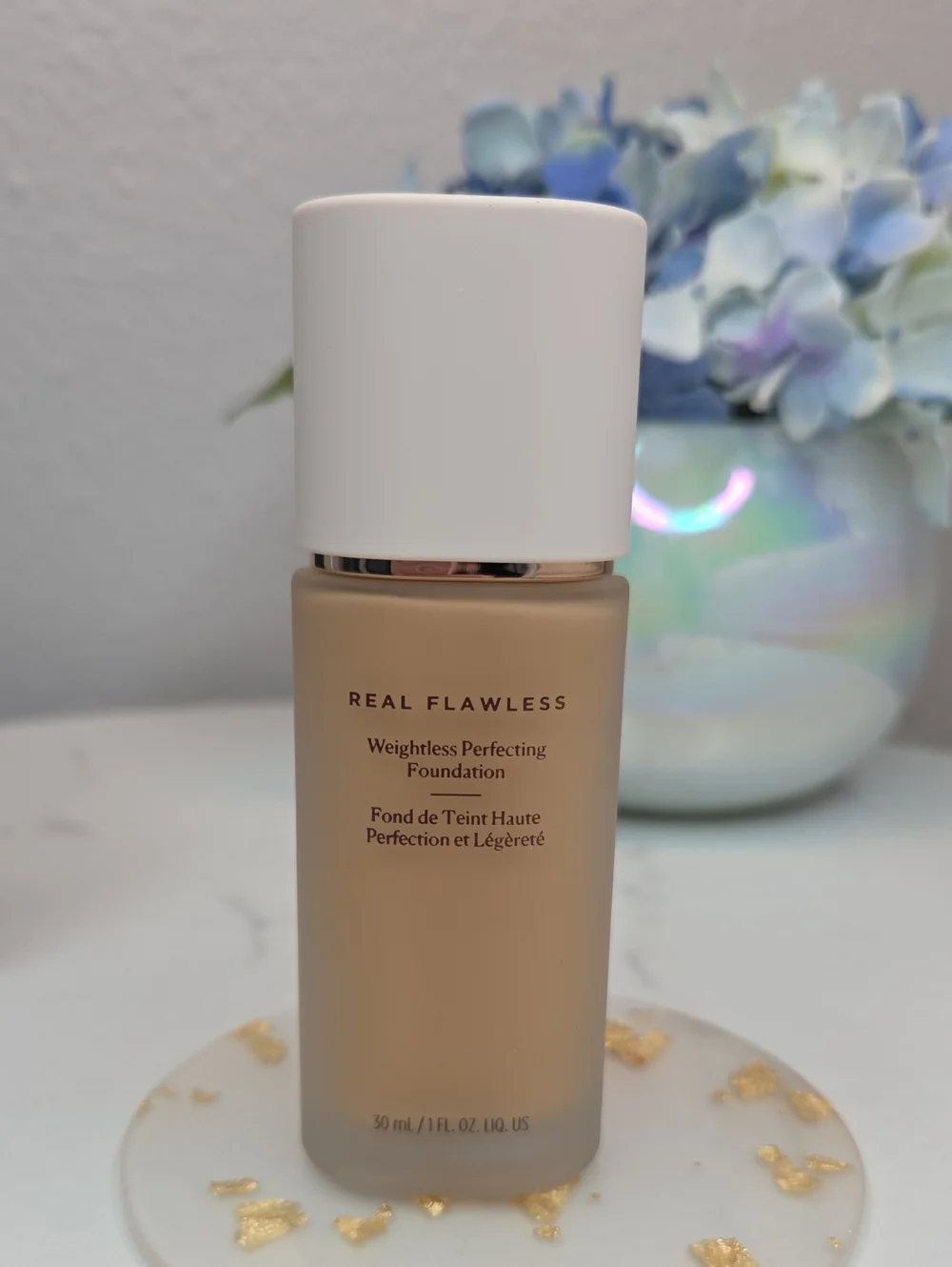 Laura Mercier LAWLESS Weightless Perfecting Foundation - Light Beige